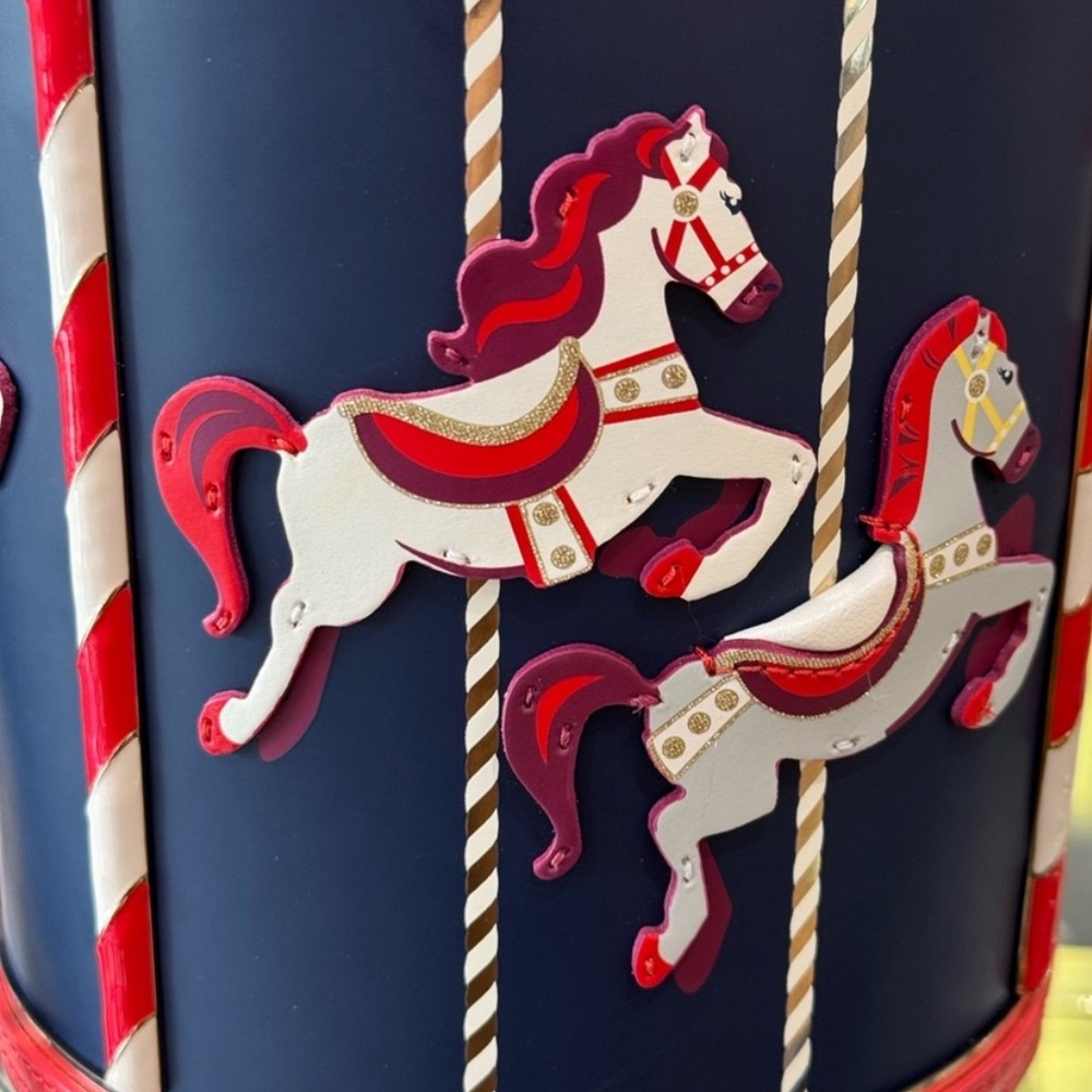 Kate Spade winter wonders carousel 3D Crossbody bag limited ED novelty collector - Picture 6 of 12